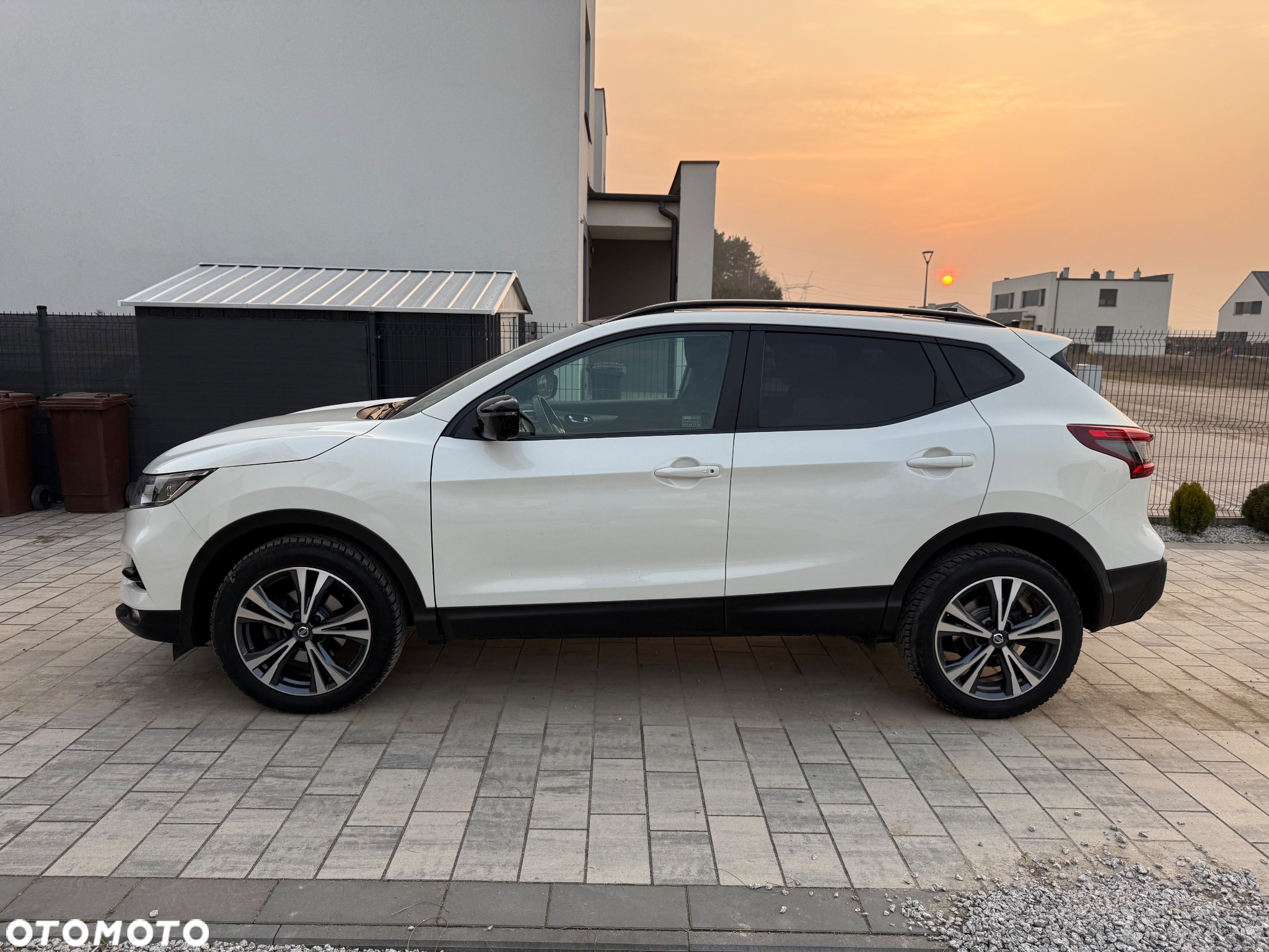 Nissan Qashqai 1.5 dCi N-Connecta - 4