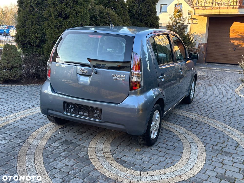Daihatsu Sirion 1.3 - 4