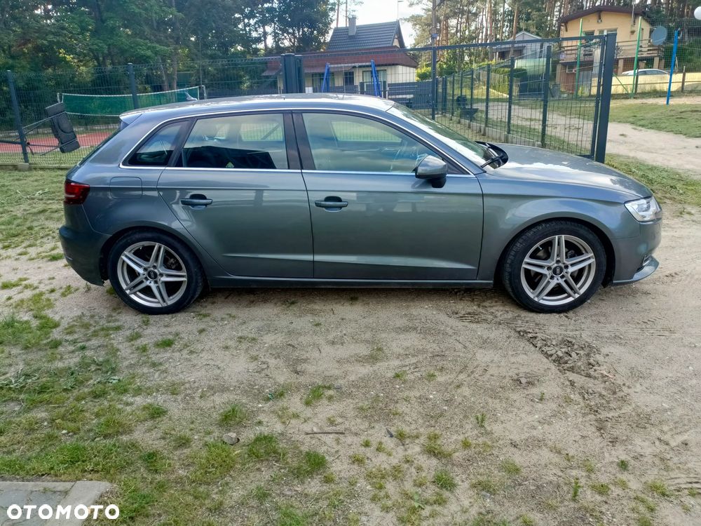 Audi A3 Sportback 1.6 TDI design - 3