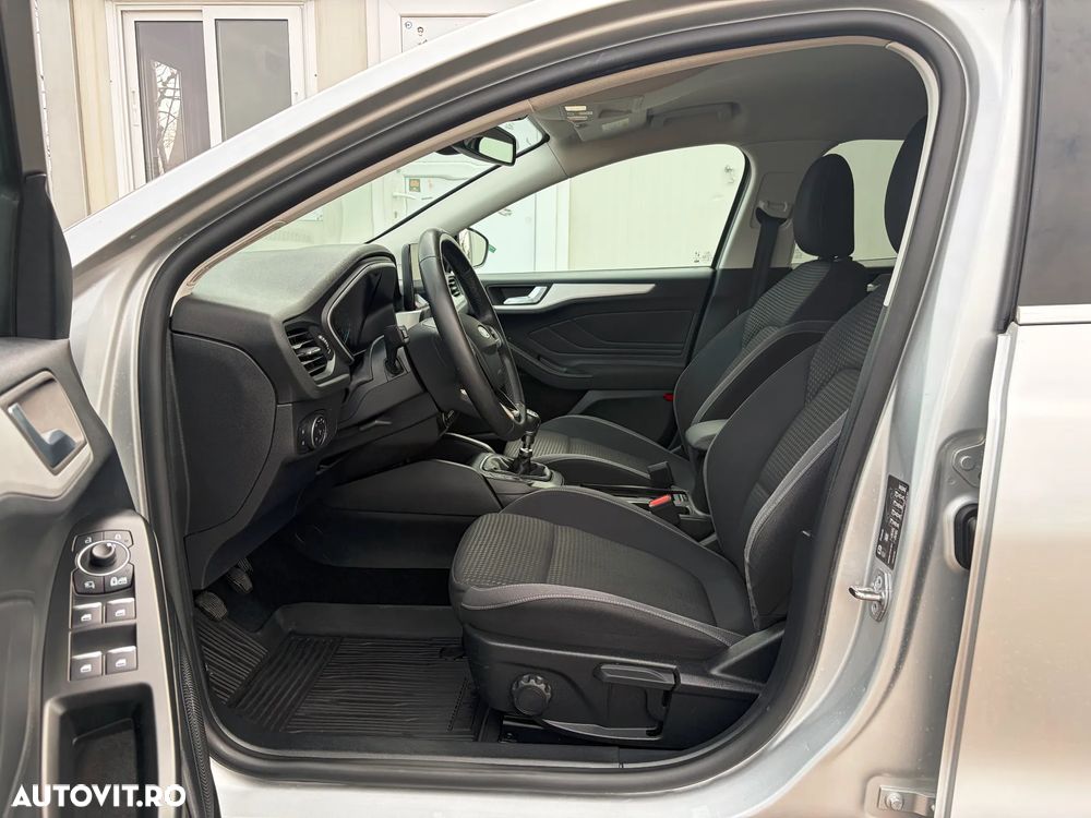 Ford Focus 1.0 EcoBoost Titanium Business - 8