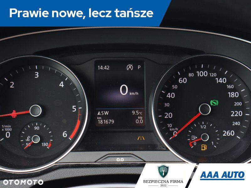 Volkswagen Passat Variant - 12