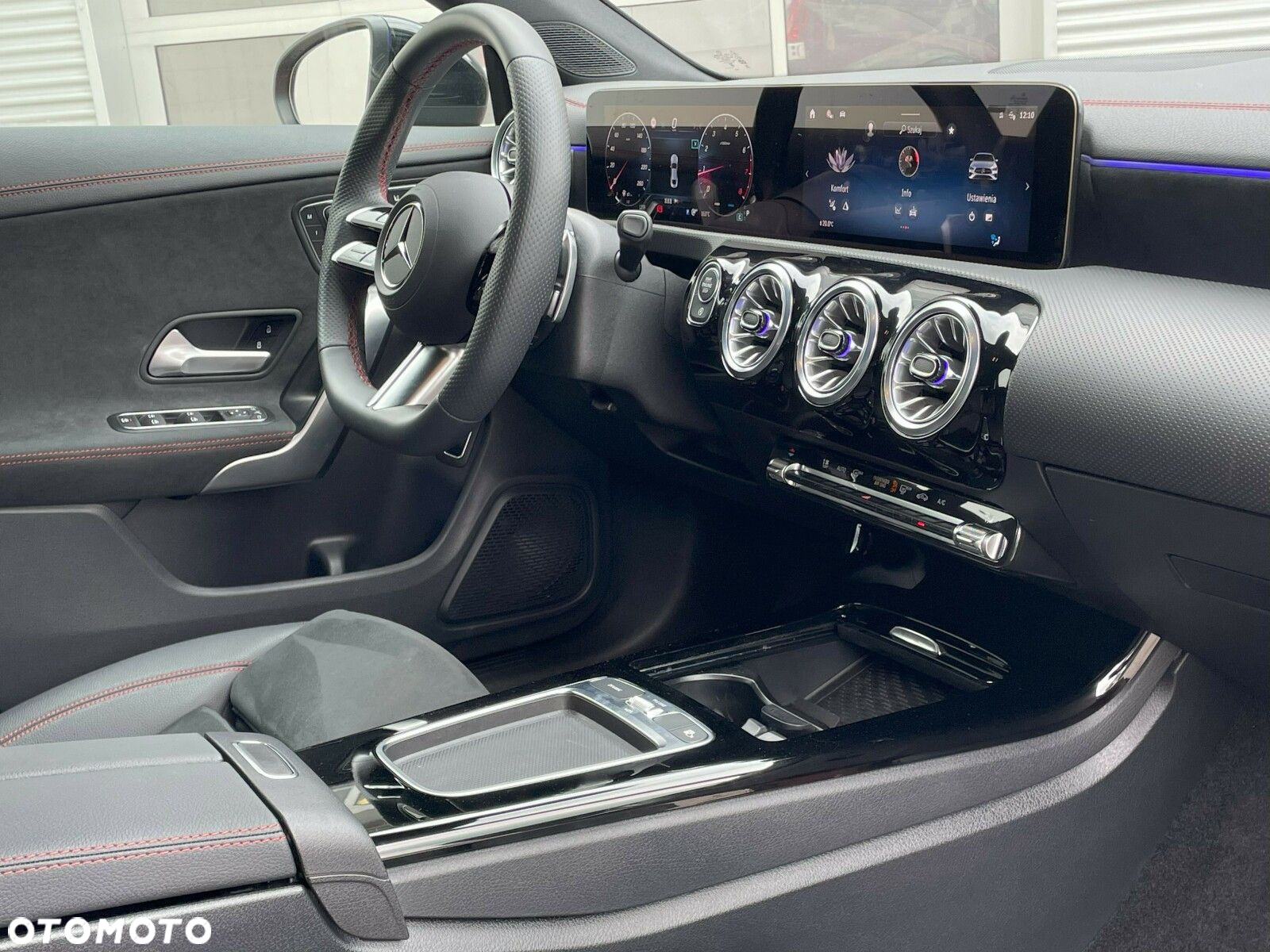 Mercedes-Benz CLA - 23
