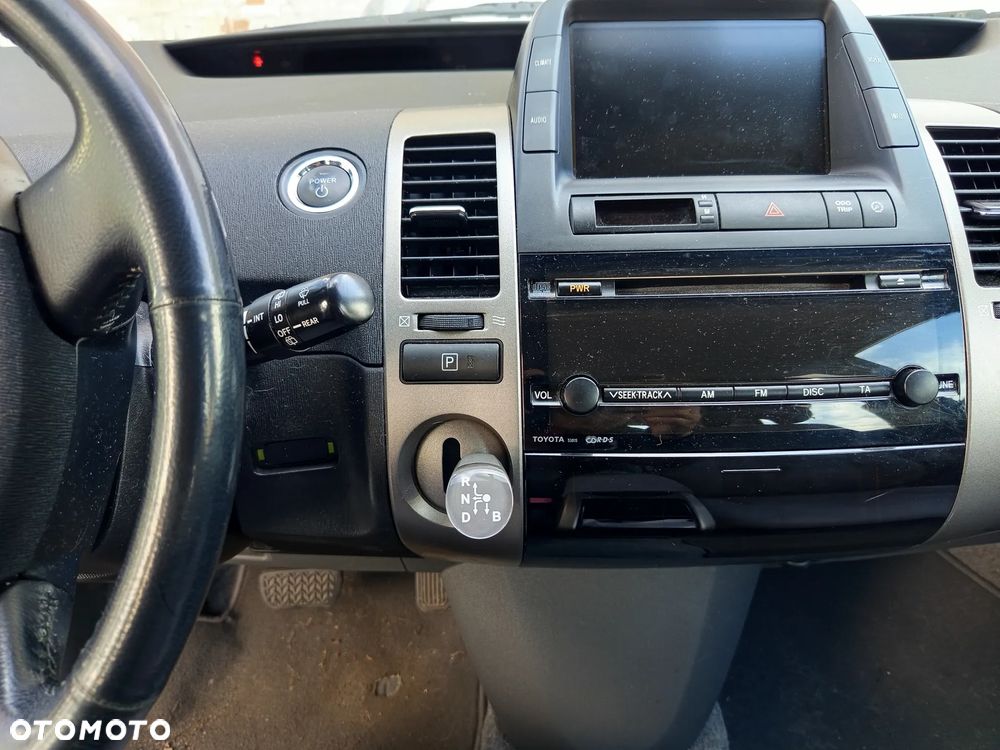 Toyota Prius 1.5 VVT-i Sol - 7