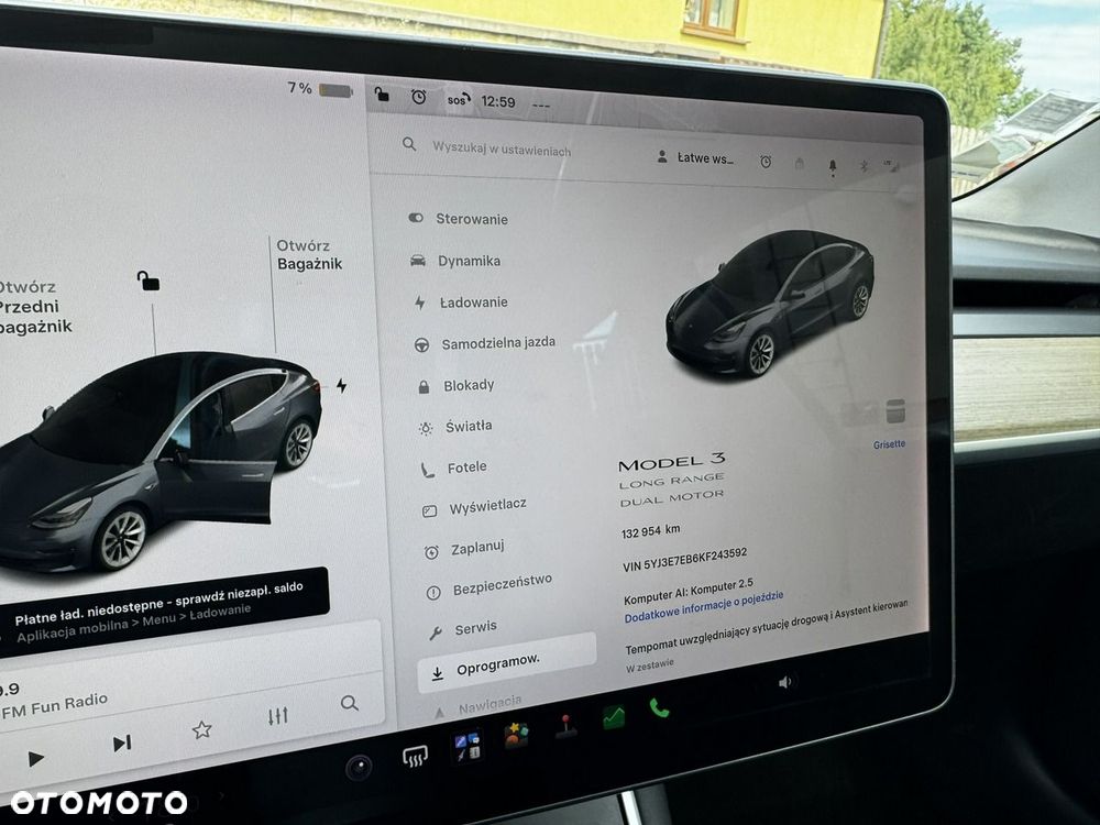 Tesla Model 3 - 12