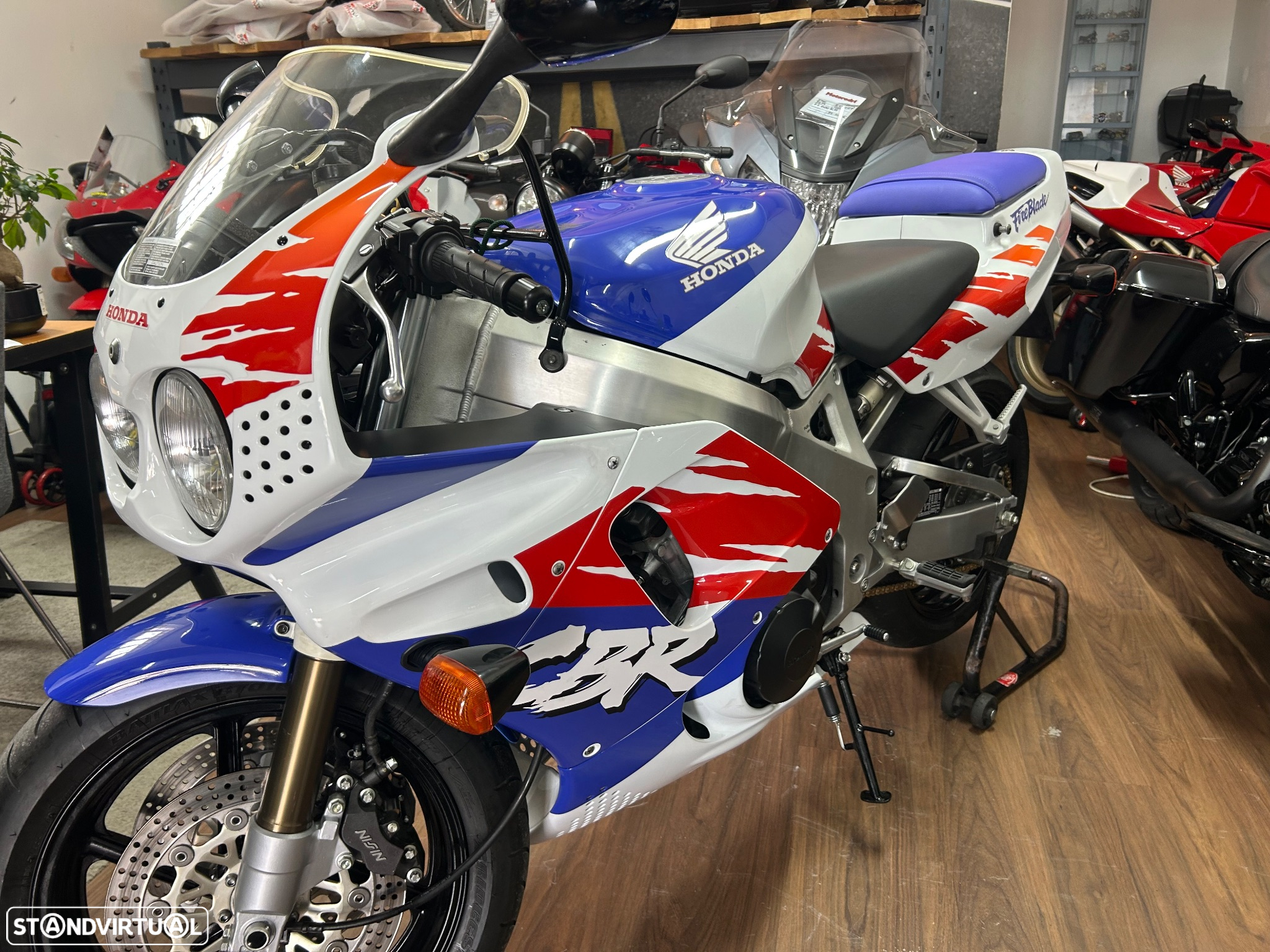 Honda CBR 900 RR Sc28 - 22