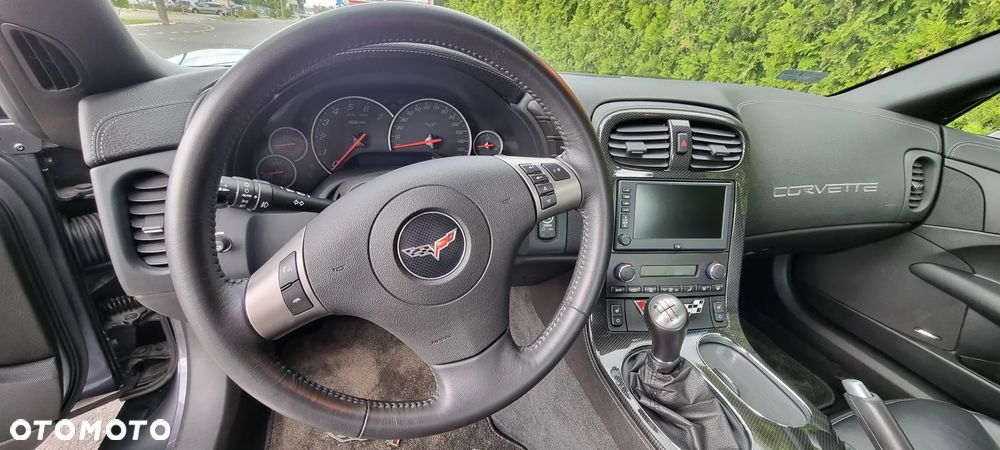 Chevrolet Corvette - 6