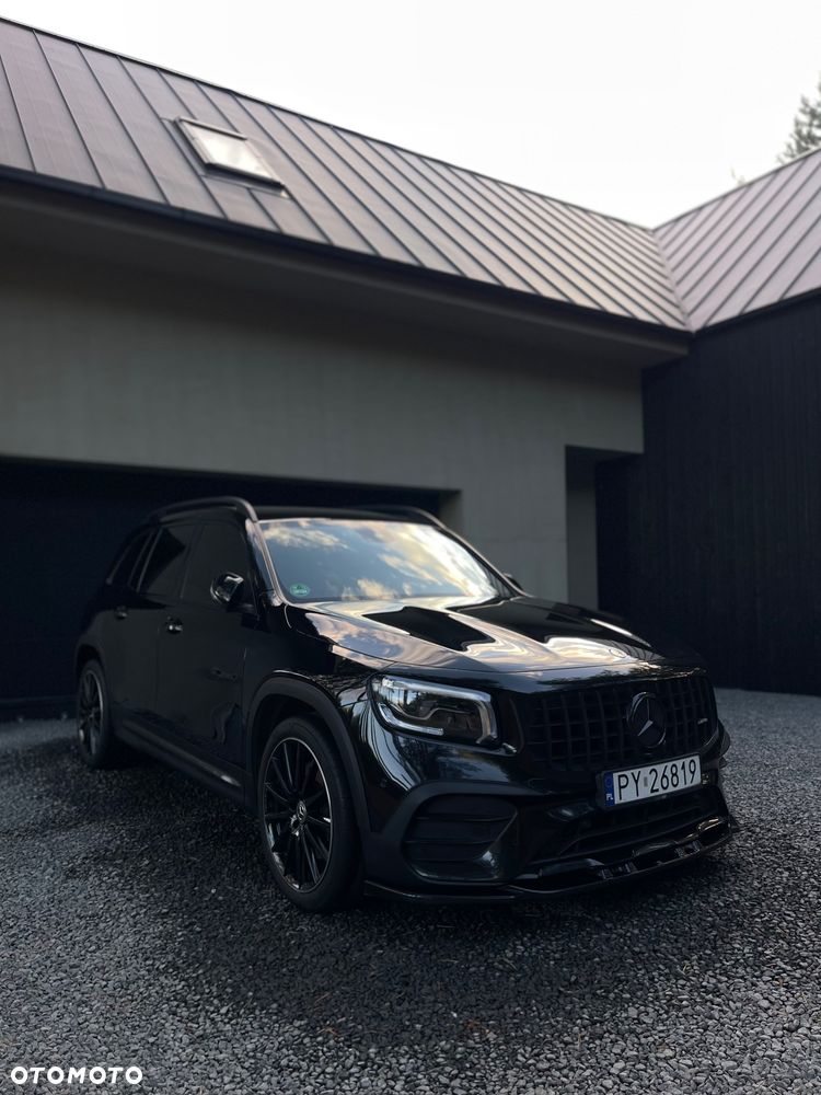 Mercedes-Benz GLB 250 4-Matic AMG Line 8G-DCT - 9