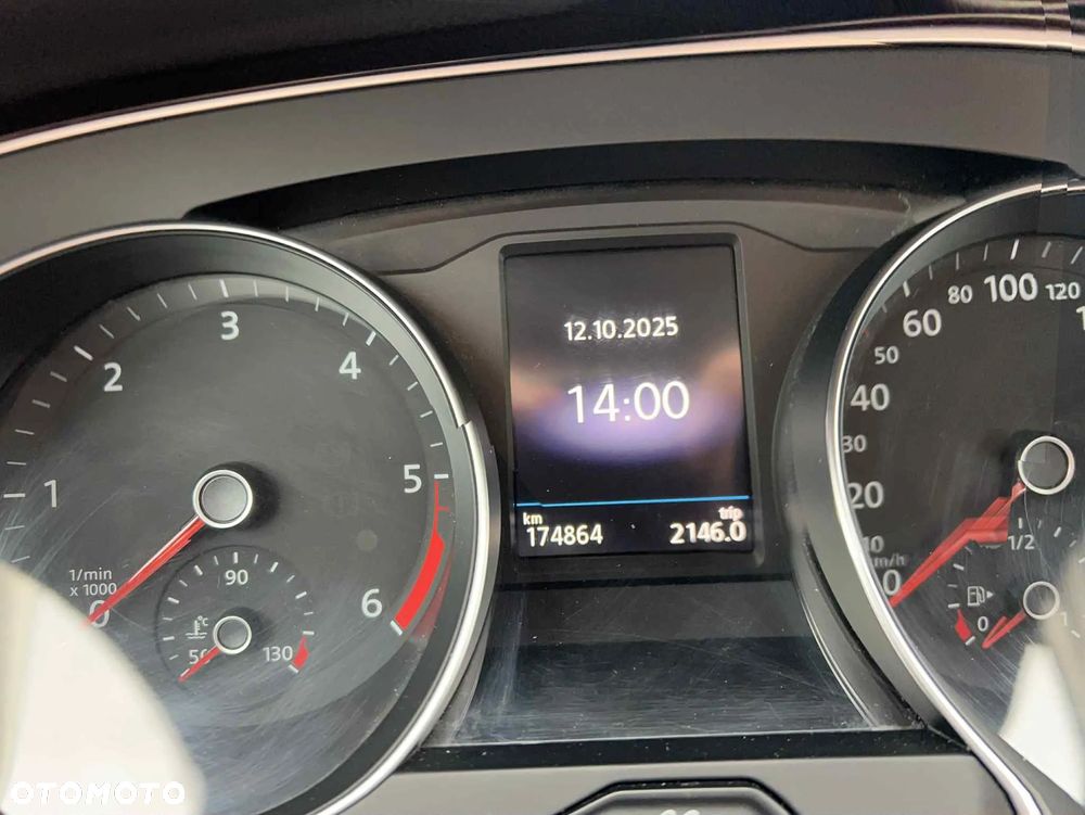 Volkswagen Passat 2.0 TDI BMT Comfortline DSG - 13