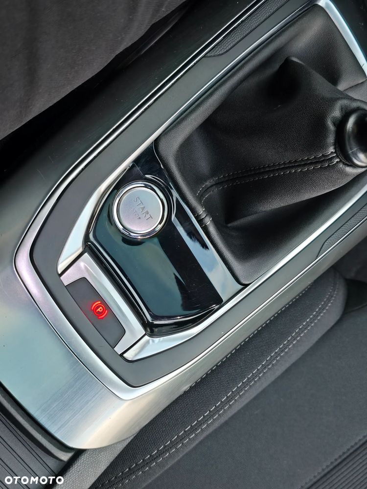 Peugeot 308 1.6 THP Active - 30