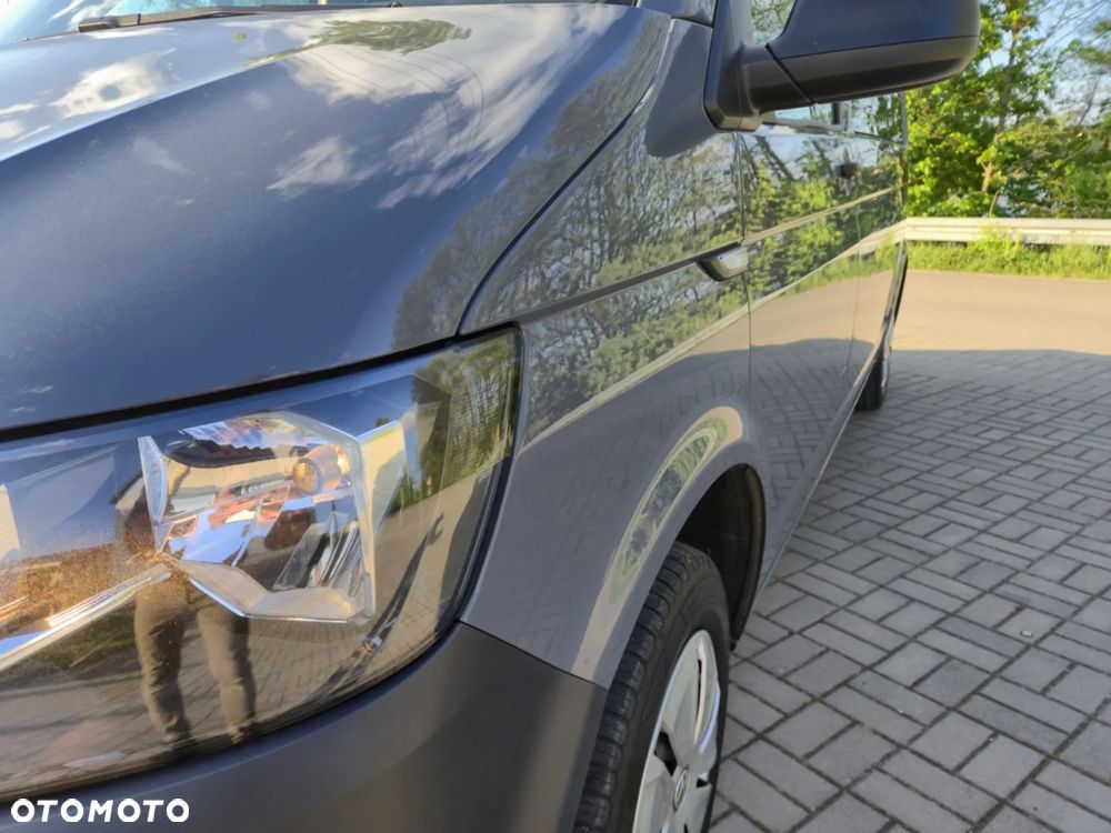 Volkswagen Transporter Lang - 16