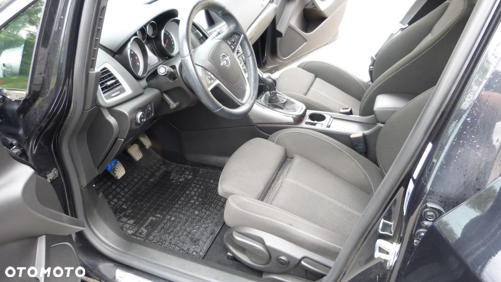 Opel Astra 1.4 Turbo Exklusiv - 12
