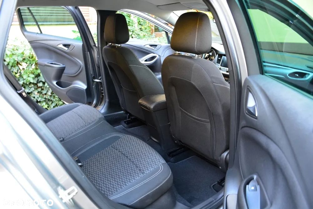 Opel Astra 1.4 Turbo Innovation - 22