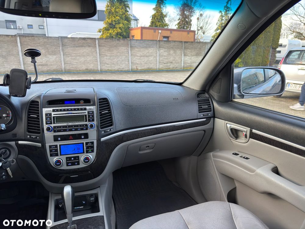 Hyundai Santa Fe - 24