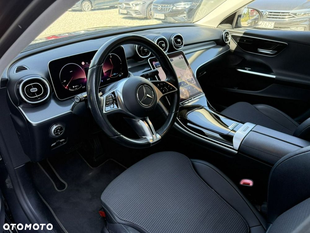 Mercedes-Benz Klasa C 200 4Matic 9G-TRONIC - 12