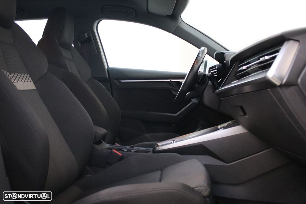 Audi A3 Sportback 30 TFSI Advanced S tronic - 25