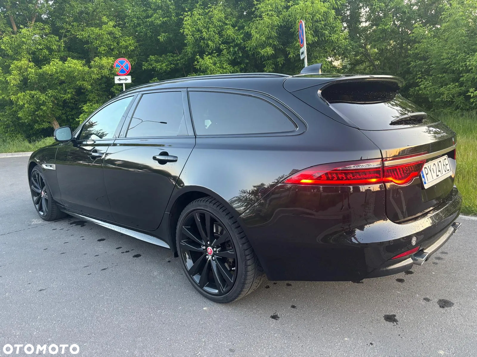 Jaguar XF 2.0 i4D AWD R-Sport - 4