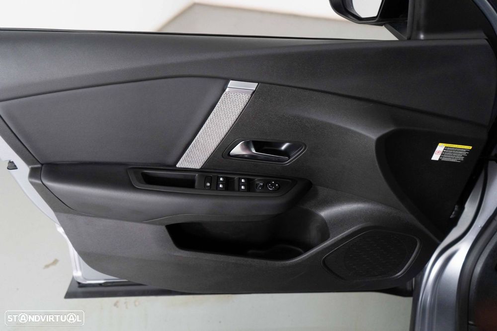 Citroën C4 X 1.2 PureTech Shine Pack EAT8 - 19