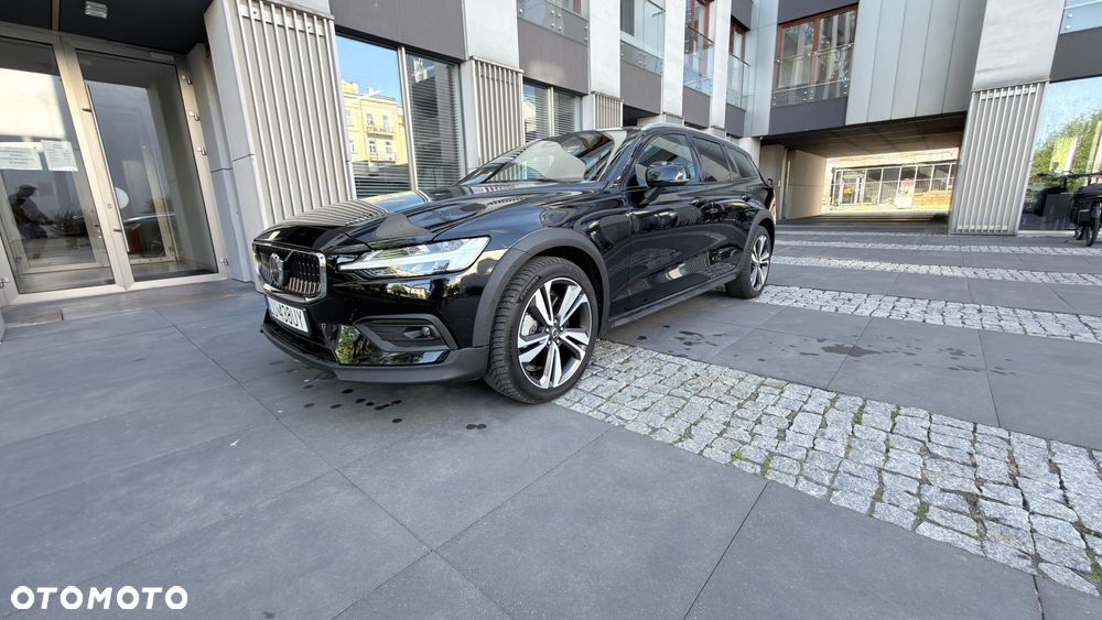 Volvo V60 Cross Country B5 B AWD Plus - 6