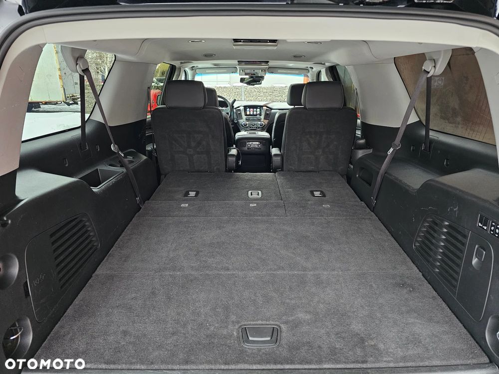 Chevrolet Suburban - 36