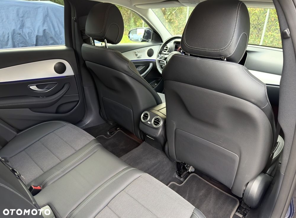 Mercedes-Benz Klasa E 300 de 9G-TRONIC Avantgarde - 38