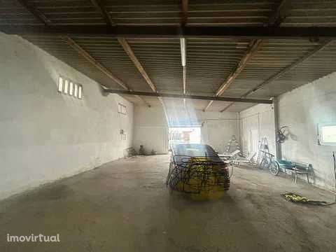 Armazém para ARRENDAR em Póvoa de Santarém - Grande imagem: 2/2