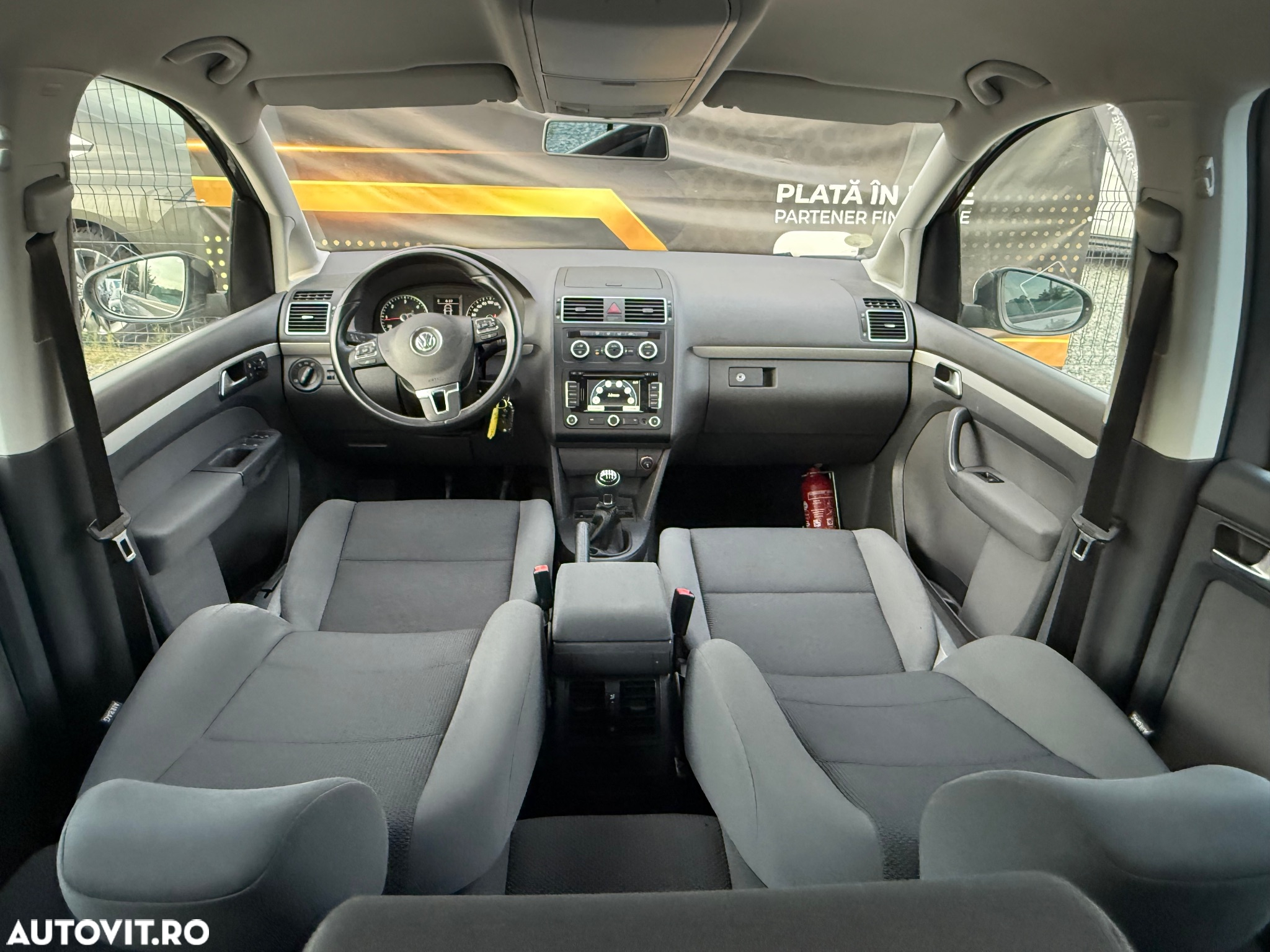 Volkswagen Touran 1.6 TDI BlueMotion Technology Comfortline - 6