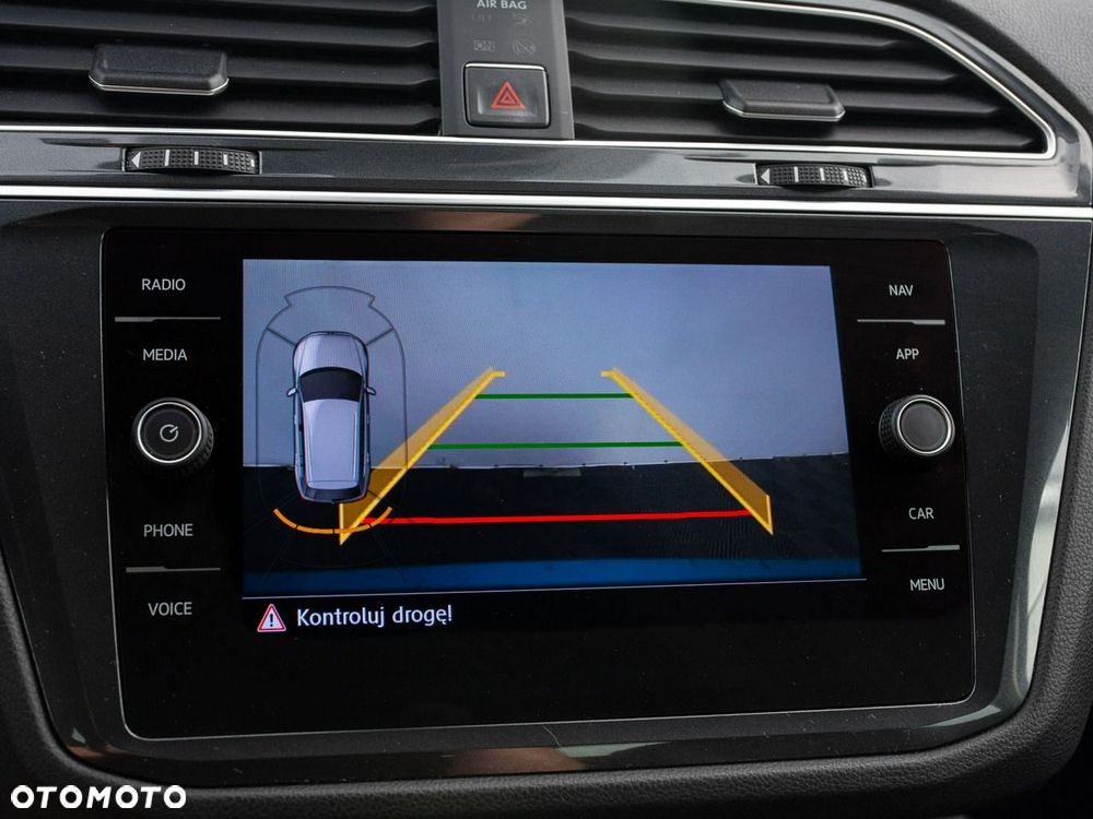 Volkswagen Tiguan - 26