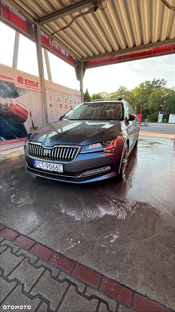 Skoda Superb 2.0 TDI DSG Premium Edition - 7