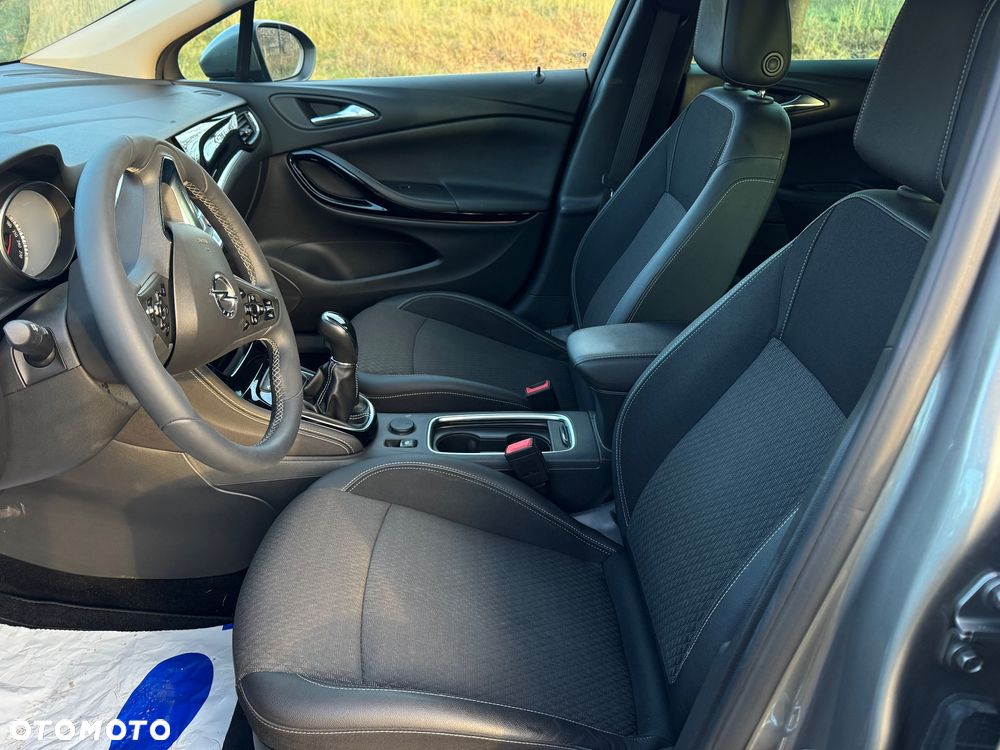 Opel Astra 1.4 Turbo Innovation - 11