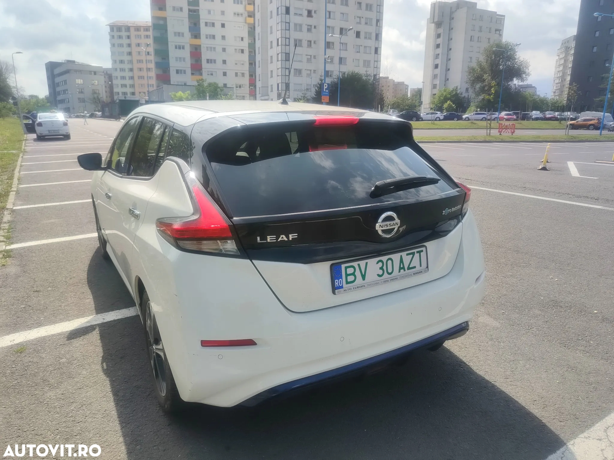 Nissan LEAF N-Connecta - 15