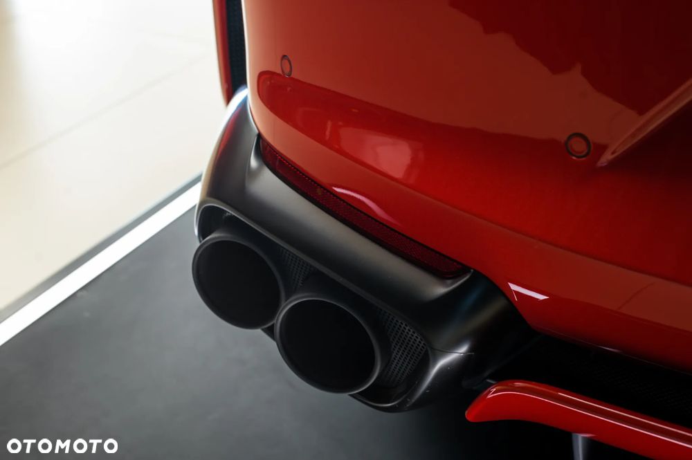 Ferrari 812 Superfast - 19