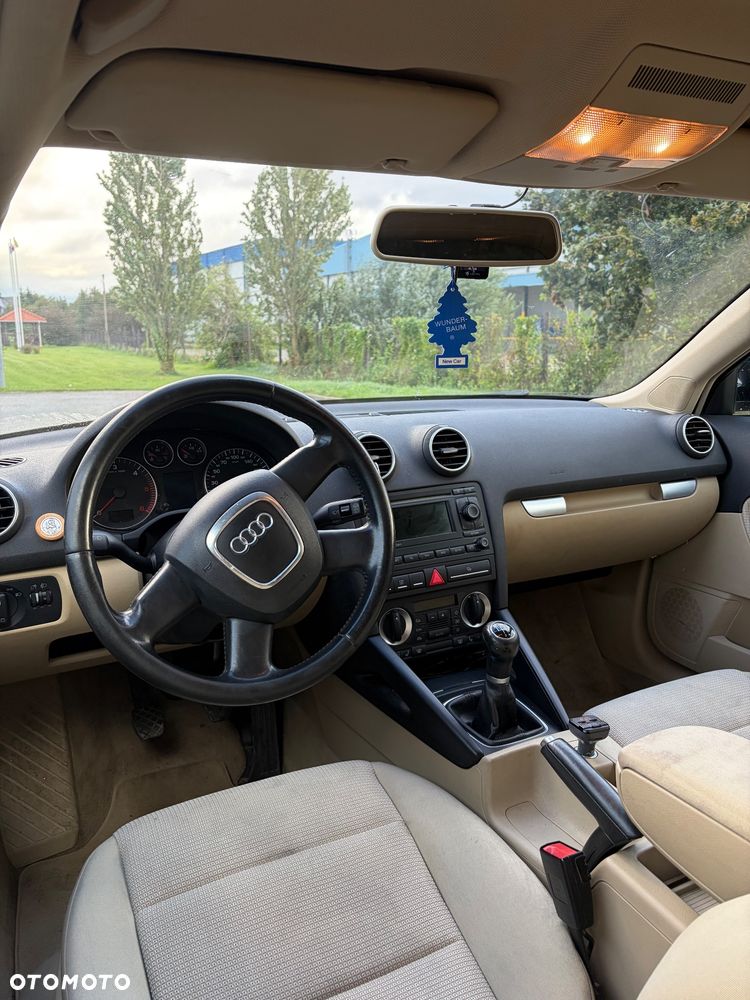 Audi A3 Sportback 1.9 TDI DPF Ambiente - 12