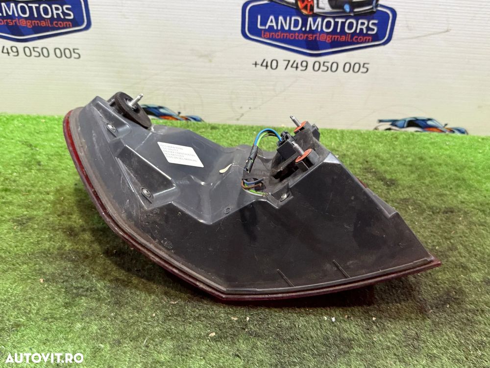 STOP TRIPLA ARIPA SPATE DREAPTA CU LED BMW SERIA 5  F11 520D BREAK COMBI UNIVERSAL SE  TOURING 2.0 DIESEL 2011 COD OEM 63217203234 / 7203234 / BREAK 2010-2017 - 4