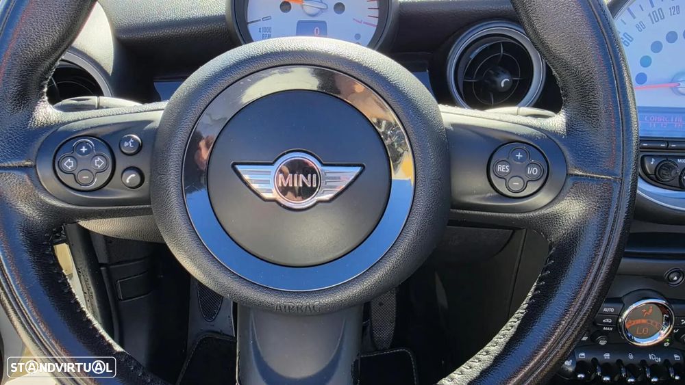 MINI Cabrio Cooper D - 19