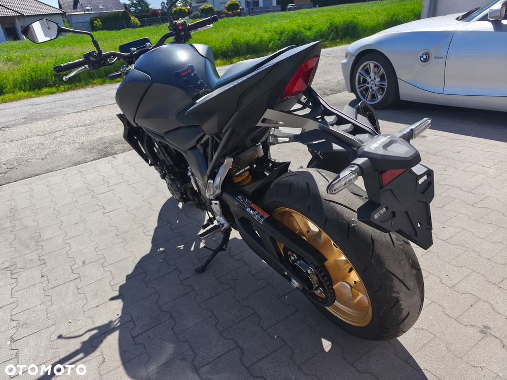Honda CB - 7