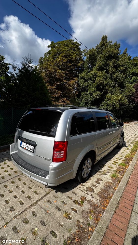 Chrysler Town & Country 4.0 Limited - 5