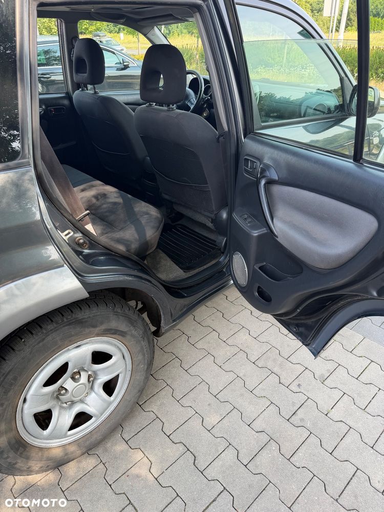 Toyota RAV4 2.0 D-4D 4x4 - 8