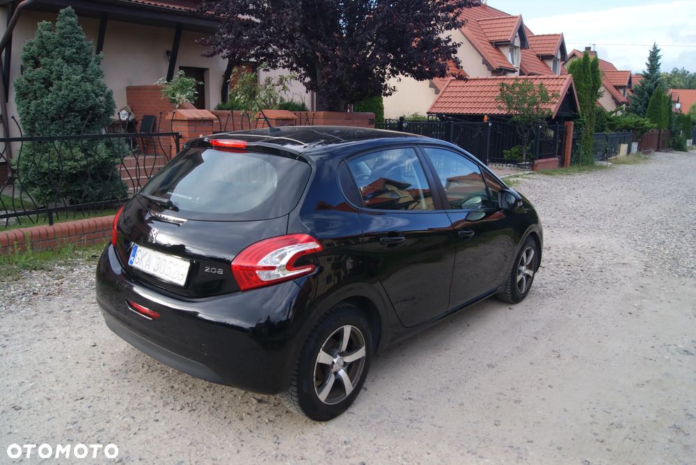 Peugeot 208 82 VTI Allure - 5
