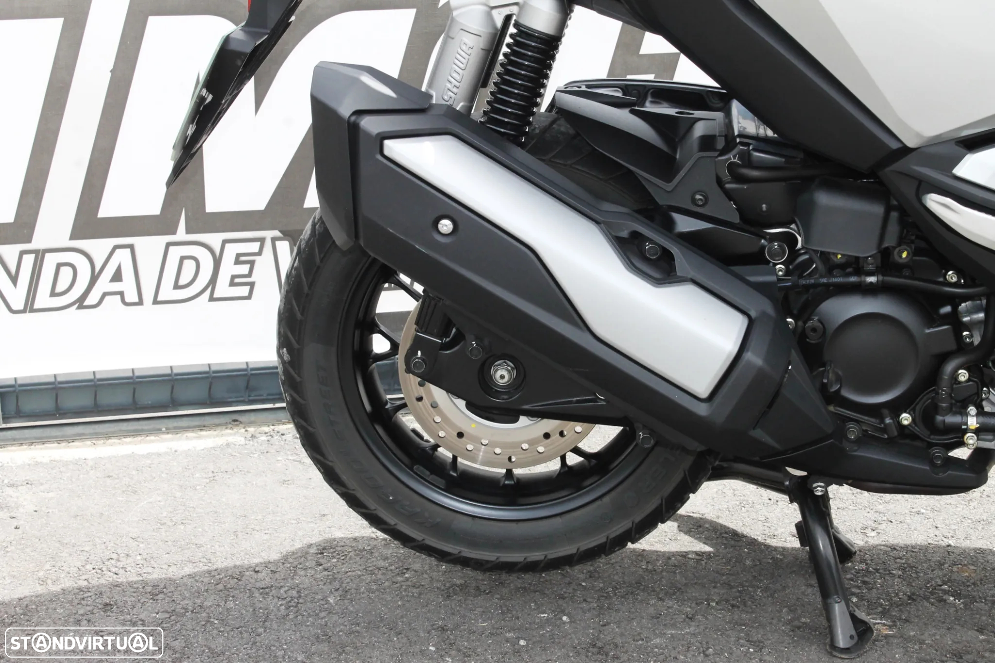 Honda ADV 350 Abs - 9