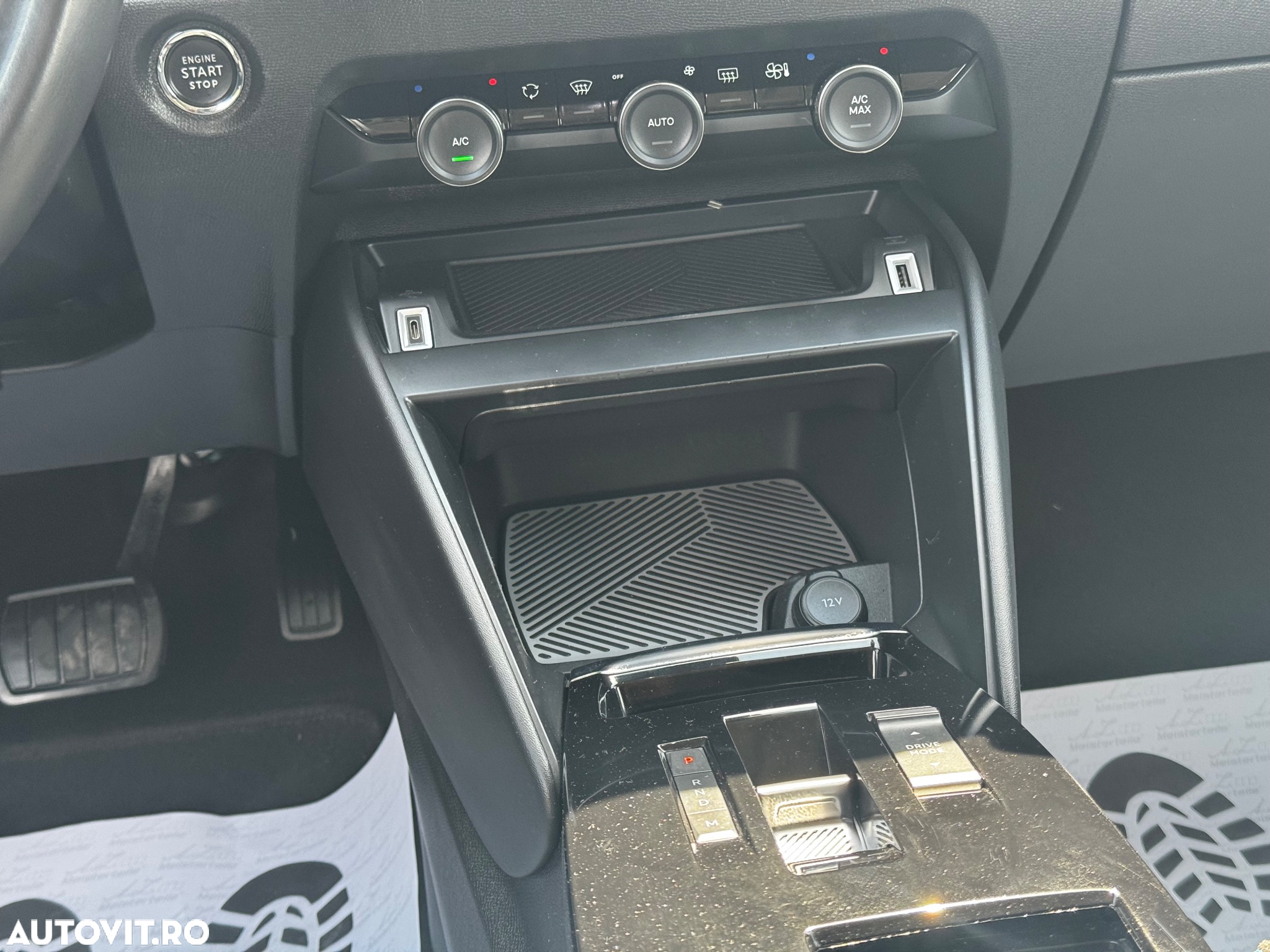 Citroën C4 BlueHDi 130 Stop&Start EAT8 SHINE - 23