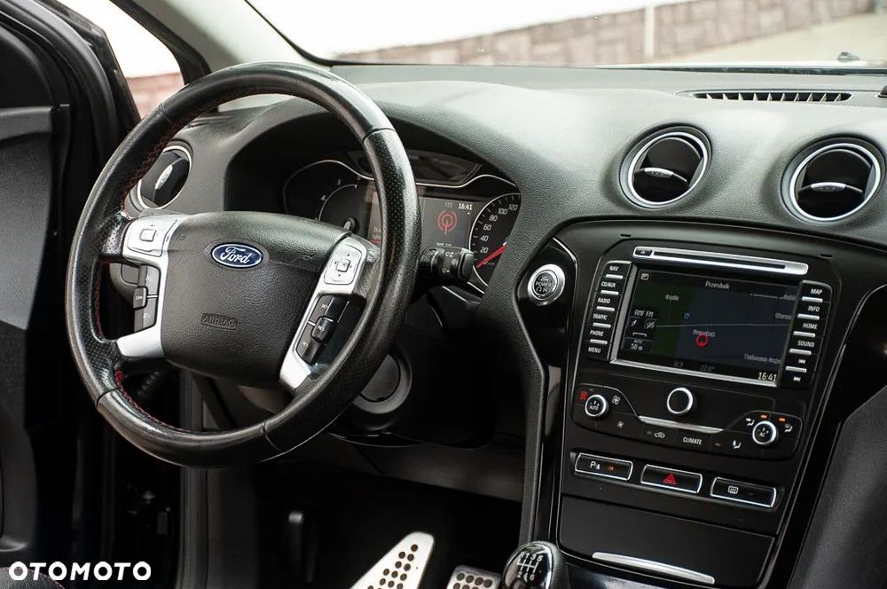Ford Mondeo 2.0 TDCi Black Magic - 16