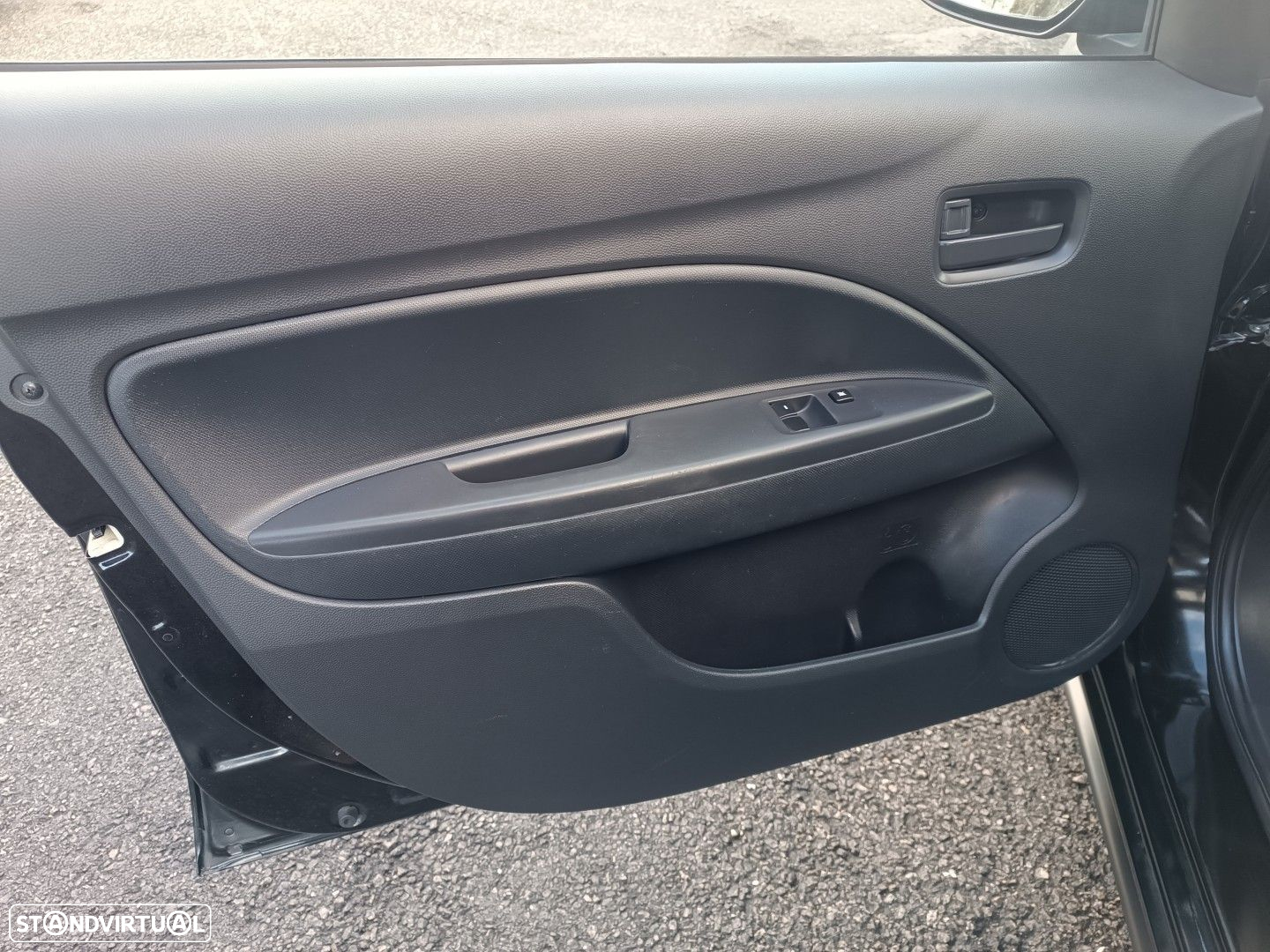 Mitsubishi Space Star 1.0 Active - 23