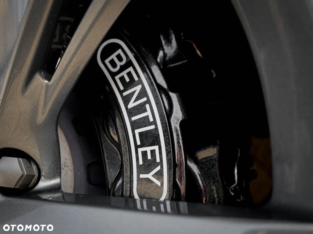 Bentley Bentayga W12 - 11