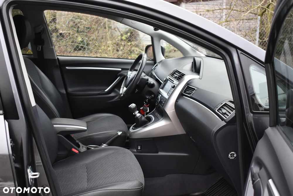 Toyota Verso 1.8 7-Sitzer Executive - 28