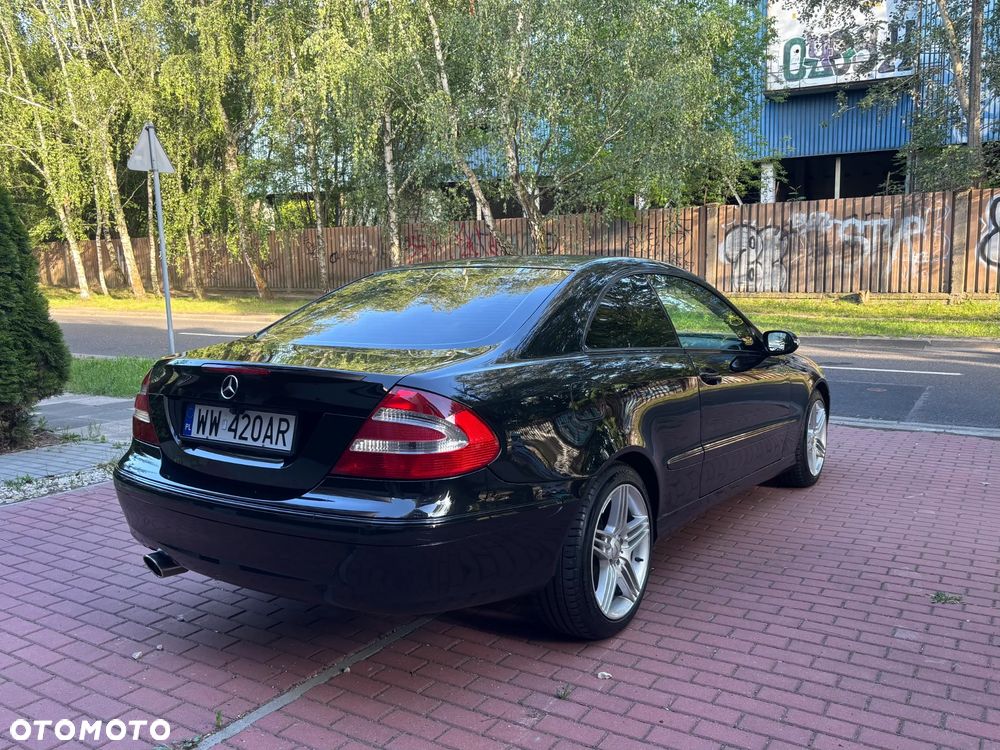 Mercedes-Benz CLK - 6