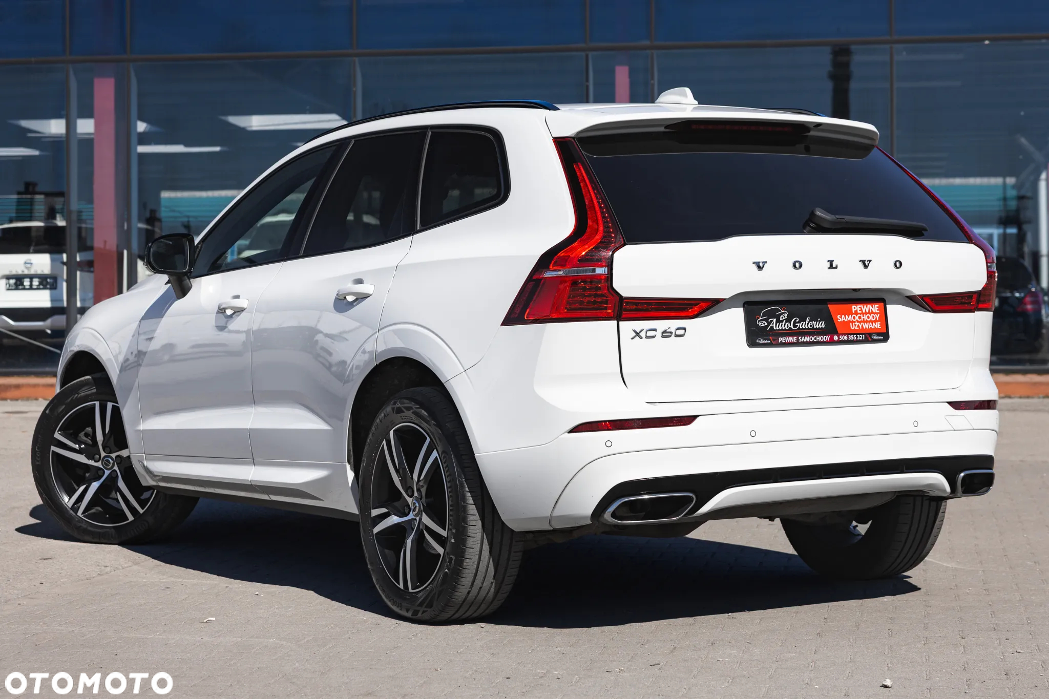 Volvo XC 60 D4 Geartronic RDesign - 11