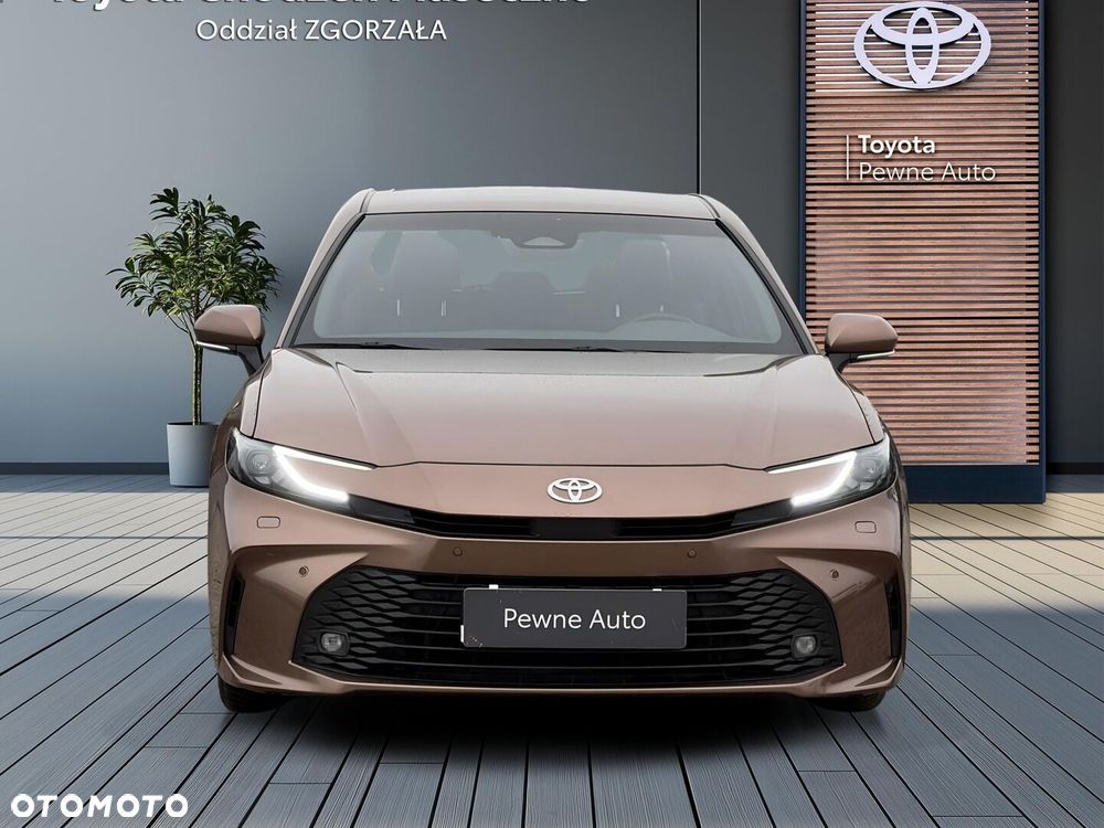 Toyota Camry - 9