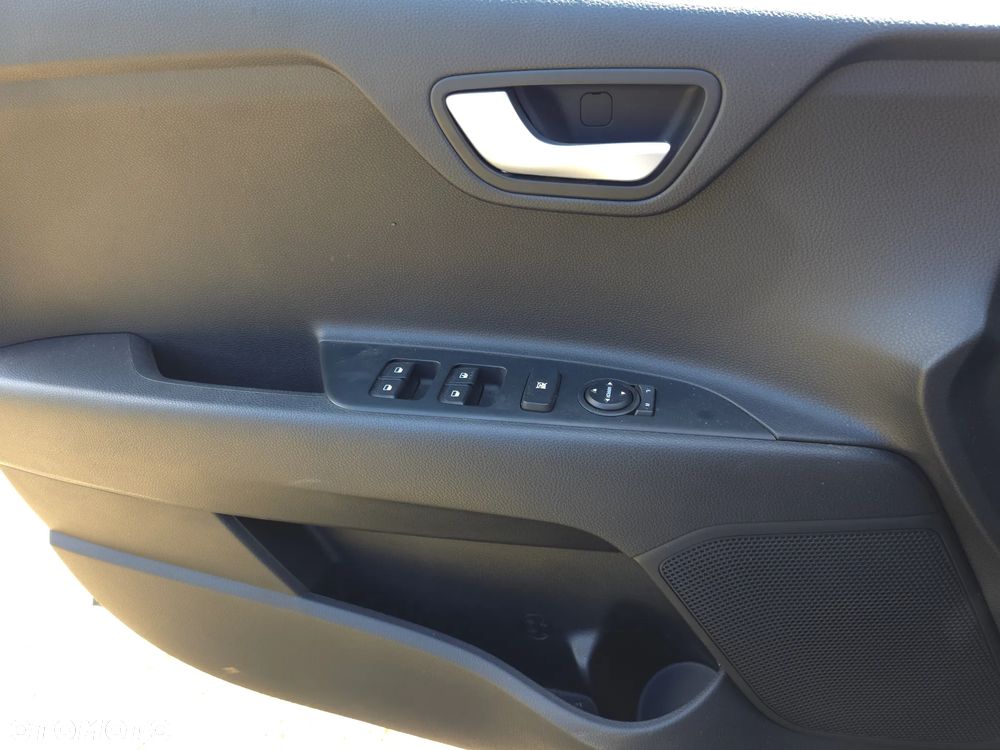 Kia Rio 1.2 L Business Line - 11