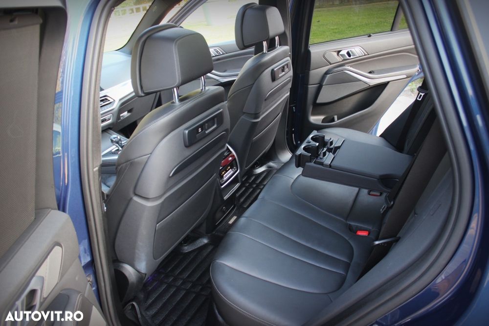 BMW X5 xDrive40i - 16