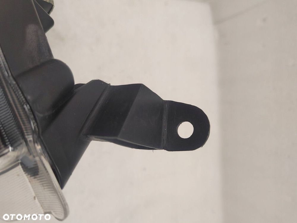 Nissan Juke I LED Przód strona prawa 26120BV80C - 2